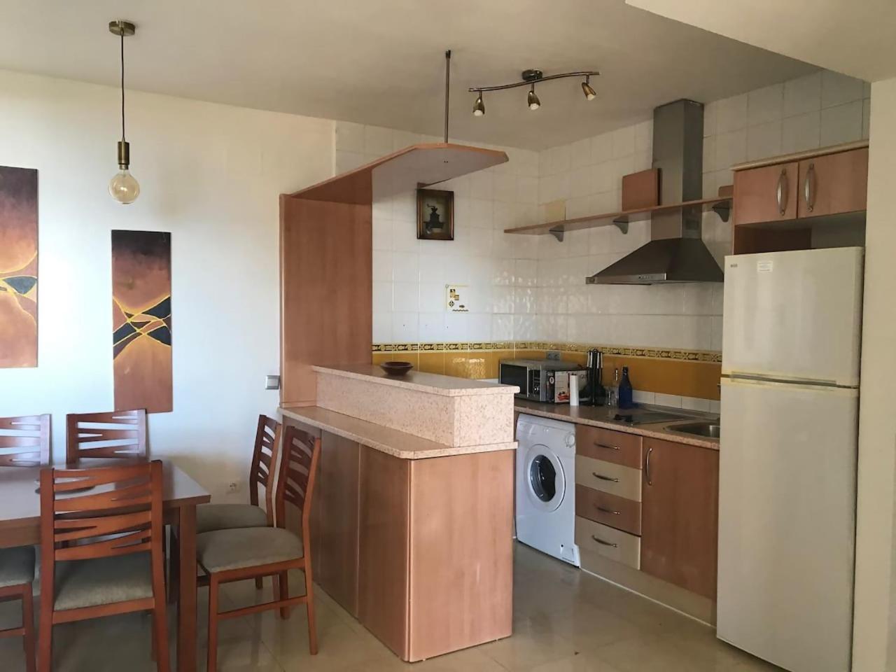 Espectacular Residencial En 1a Linea Con Piscina